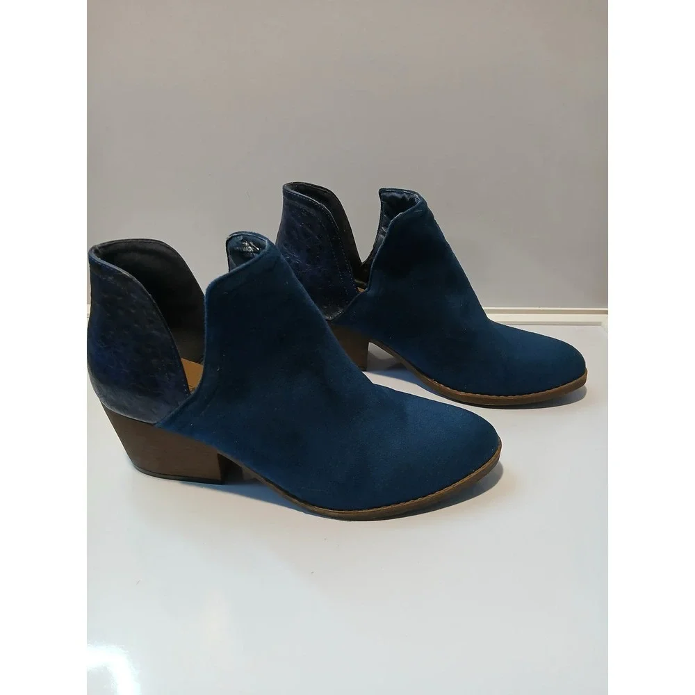 Boutique by Corkys Womens Blue Suede Cutout Ankle‎ Booties Block Heel Size 41